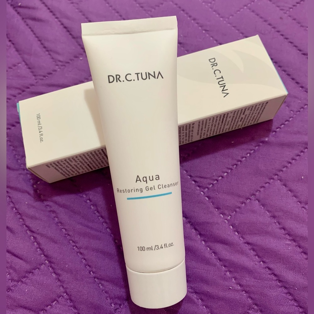 FARMASI Dr. C. Tuna Aqua Restoring Gel Cleanser NEW